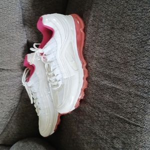 NIKE AIR